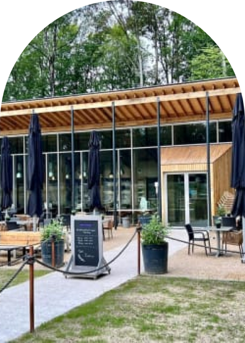 Nieuwe entreegebouw van het Waterloopbos geopend